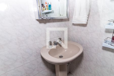 Casa à venda com 250m², 4 quartos e 2 vagasBanheiro da Suíte