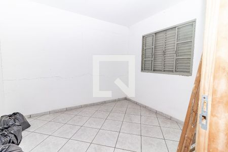 Casa à venda com 250m², 4 quartos e 2 vagasÁrea de Serviço inferior