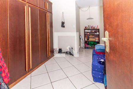 Casa à venda com 250m², 4 quartos e 2 vagasSuíte