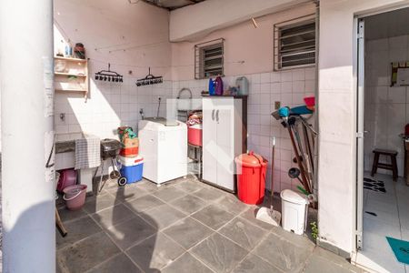 Casa à venda com 250m², 4 quartos e 2 vagasQuintal / Lavanderia