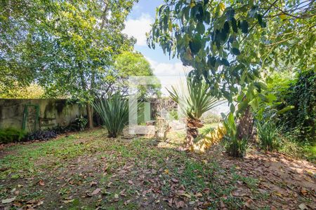 Casa à venda com 299m², 2 quartos e 2 vagasQuintal