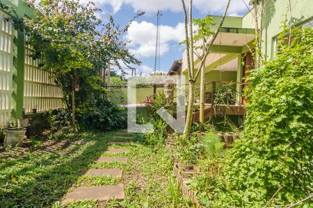 Casa à venda com 299m², 2 quartos e 2 vagasQuintal