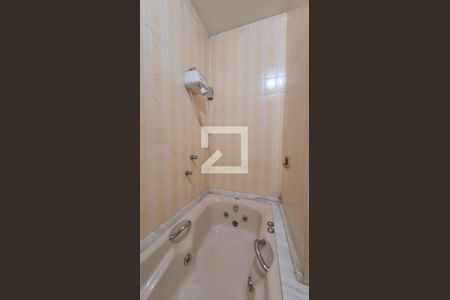 Casa à venda com 150m², 2 quartos e 2 vagasBanheiro