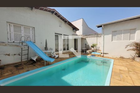 Casa à venda com 150m², 2 quartos e 2 vagasPiscina