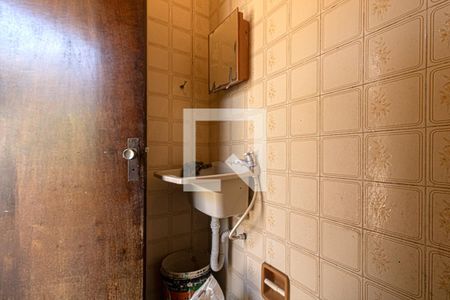 Casa para alugar com 214m², 3 quartos e 2 vagas Casa para alugar com 214m², 3 quartos e 2 vagasBanheiro de Serviço