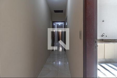 Corredor de casa à venda com 3 quartos, 214m² em Sacomã, São Paulo