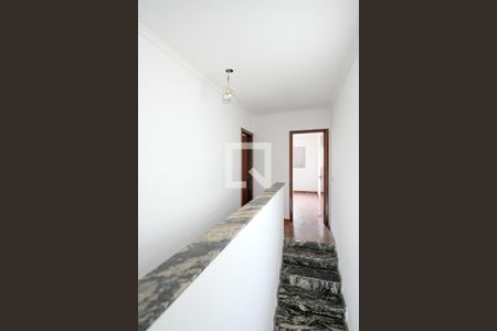 Casa à venda com 145m², 3 quartos e 2 vagas Casa à venda com 145m², 3 quartos e 2 vagasCorredor