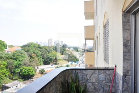 Apartamento à venda com 69m², 2 quartos e 1 vagaDetalhe - Varanda da Sala