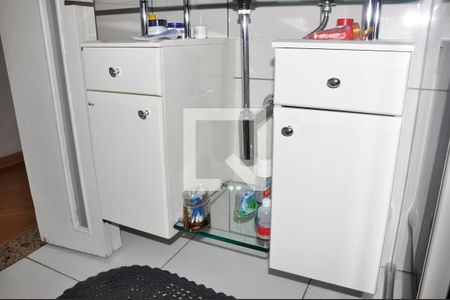 Apartamento à venda com 69m², 2 quartos e 1 vagaDetalhe - Banheiro Social