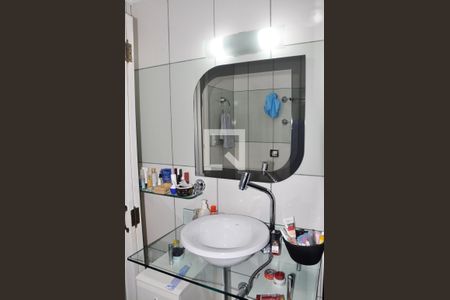 Apartamento à venda com 69m², 2 quartos e 1 vagaDetalhe - Banheiro Social