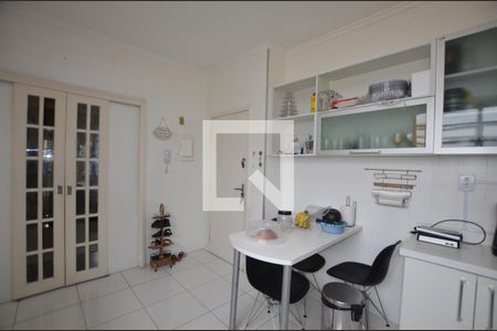 Apartamento à venda com 68m², 2 quartos e 1 vagaCozinha