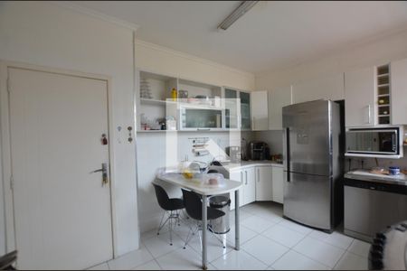 Apartamento à venda com 68m², 2 quartos e 1 vagaCozinha