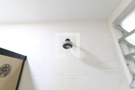 Apartamento à venda com 56m², 2 quartos e 1 vaga Apartamento à venda com 56m², 2 quartos e 1 vagaBanheiro