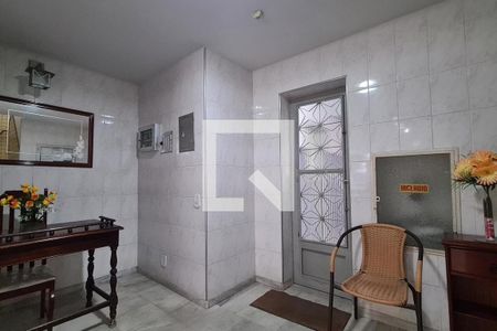 Apartamento à venda com 56m², 2 quartos e 1 vaga Apartamento à venda com 56m², 2 quartos e 1 vagaHall social