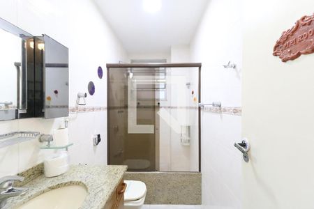 Apartamento à venda com 56m², 2 quartos e 1 vaga Apartamento à venda com 56m², 2 quartos e 1 vagaBanheiro