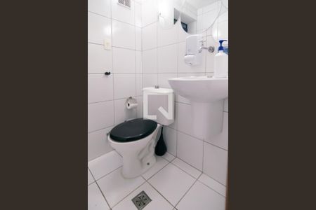 Casa à venda com 342m², 3 quartos e 2 vagasBanheiro Área externa 