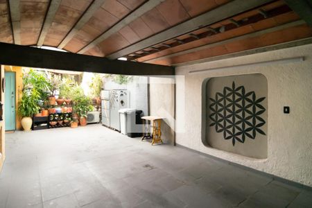 Casa à venda com 342m², 3 quartos e 2 vagas Área externa 