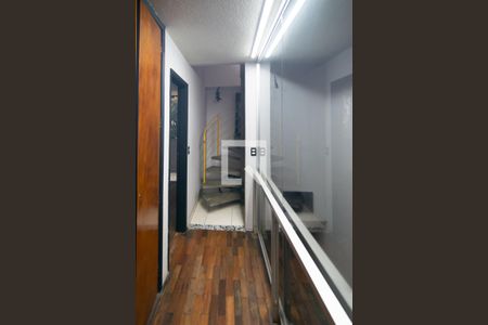 Casa à venda com 342m², 3 quartos e 2 vagasCorredor 