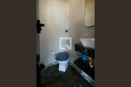 Casa à venda com 342m², 3 quartos e 2 vagasLavabo