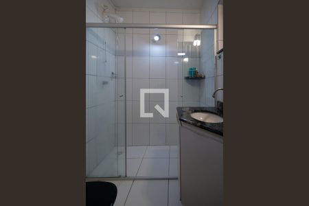 Casa à venda com 342m², 3 quartos e 2 vagasBanheiro 