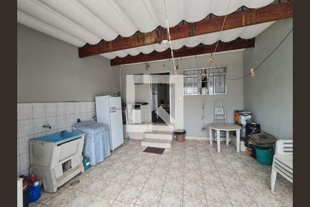 Casa à venda com 150m², 4 quartos e 1 vaga Casa à venda com 150m², 4 quartos e 1 vagaArea de Serviço e Varanda