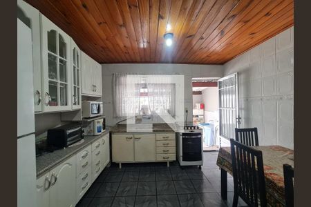 Casa à venda com 150m², 4 quartos e 1 vaga Casa à venda com 150m², 4 quartos e 1 vagaCozinha