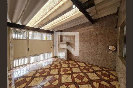 Casa à venda com 150m², 4 quartos e 1 vaga Casa à venda com 150m², 4 quartos e 1 vagaGaragem