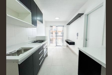Cozinha de apartamento para alugar com 1 quarto, 32m² em Socorro, São Paulo