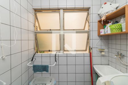 Apartamento à venda com 64m², 3 quartos e 1 vagaÁrea de Serviço