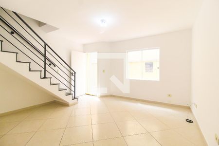 Sala de casa de condomínio à venda com 2 quartos, 67m² em Vila Monte Santo, São Paulo