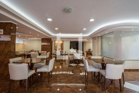 Apartamento à venda com 176m², 3 quartos e 3 vagasÁrea comum - Salão de festas