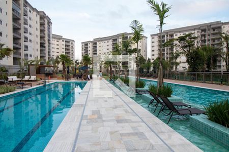 Apartamento à venda com 84m², 2 quartos e 2 vagasÁrea comum - Piscinas