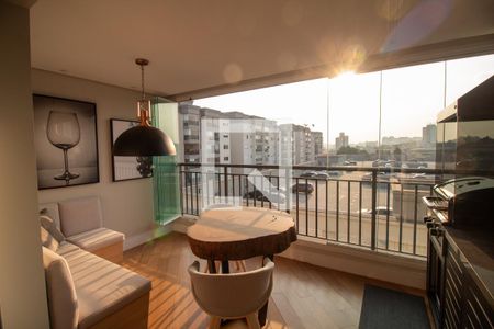 Apartamento à venda com 84m², 2 quartos e 2 vagasVaranda Gourmet