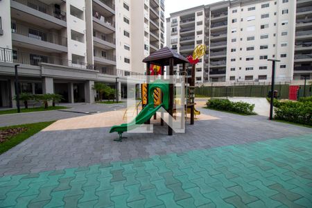 Apartamento à venda com 84m², 2 quartos e 2 vagasÁrea comum - Playground