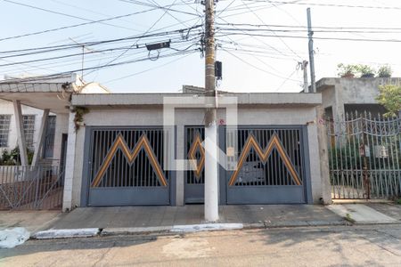 Casa à venda com 189m², 3 quartos e 3 vagasFachada