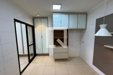 Apartamento para alugar com 122m², 3 quartos e 2 vagas Apartamento para alugar com 122m², 3 quartos e 2 vagasCozinha