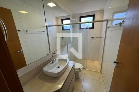 Apartamento para alugar com 122m², 3 quartos e 2 vagas Apartamento para alugar com 122m², 3 quartos e 2 vagasBanheiro da Suíte 01