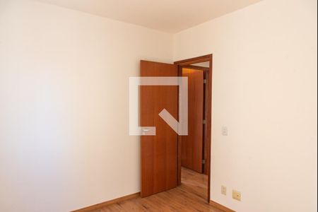 Apartamento à venda com 90m², 3 quartos e 2 vagasQuarto 2