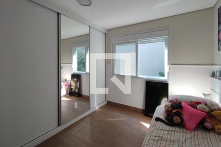 Casa de condomínio à venda com 360m², 4 quartos e 6 vagas Casa de condomínio à venda com 360m², 4 quartos e 6 vagasQuarto Suíte 2