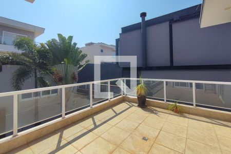 Casa de condomínio à venda com 360m², 4 quartos e 6 vagas Casa de condomínio à venda com 360m², 4 quartos e 6 vagasVaranda Suíte 3