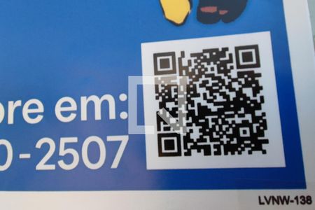 Casa de condomínio à venda com 360m², 4 quartos e 6 vagas Casa de condomínio à venda com 360m², 4 quartos e 6 vagasPLACA INSTALADA NA FACHADA