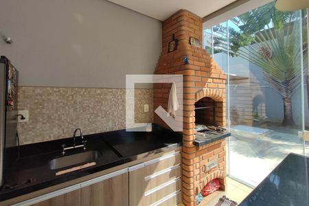 Casa de condomínio à venda com 360m², 4 quartos e 6 vagas Casa de condomínio à venda com 360m², 4 quartos e 6 vagasÁrea gourmet