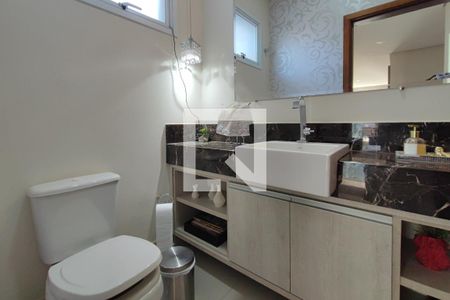 Casa de condomínio à venda com 360m², 4 quartos e 6 vagas Casa de condomínio à venda com 360m², 4 quartos e 6 vagasLavabo