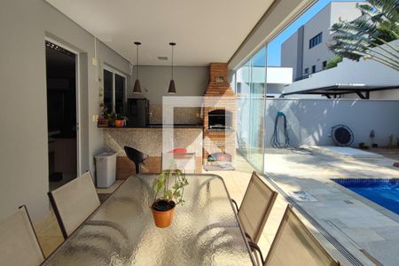 Casa de condomínio à venda com 360m², 4 quartos e 6 vagas Casa de condomínio à venda com 360m², 4 quartos e 6 vagasÁrea gourmet