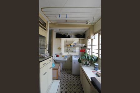 Apartamento à venda com 117m², 3 quartos e 1 vagaÁrea de Serviço