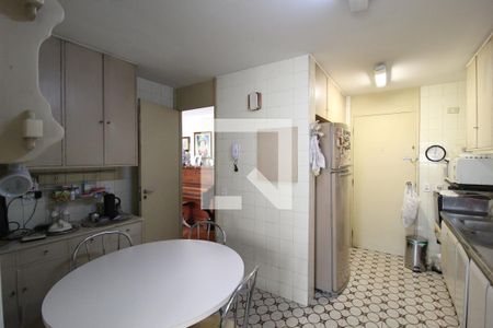 Apartamento à venda com 117m², 3 quartos e 1 vagaCozinha