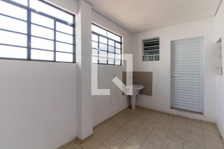 Casa para alugar com 65m², 2 quartos e sem vagaÁrea de Serviço