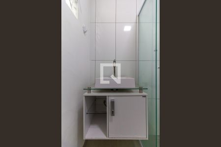 Casa para alugar com 65m², 2 quartos e sem vagaBanheiro