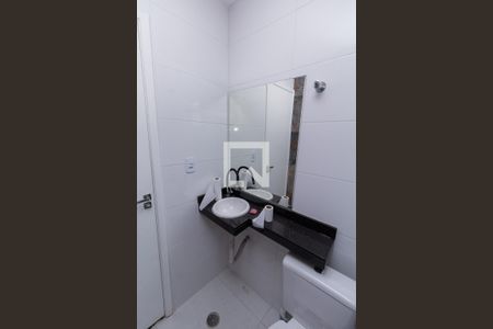 Apartamento à venda com 69m², 2 quartos e 1 vaga Apartamento à venda com 69m², 2 quartos e 1 vagaBanheiro