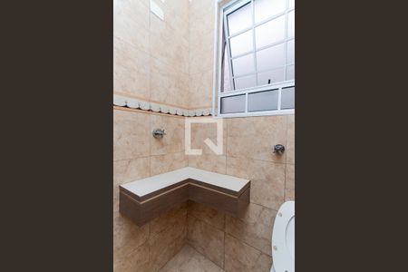 Casa à venda com 100m², 2 quartos e 2 vagasLavabo